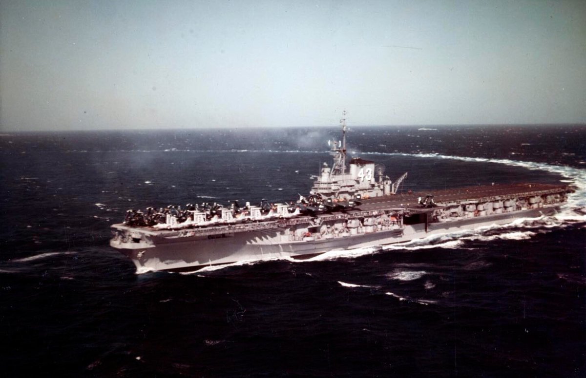Boneyardsafari's tweet photo. Wait wait more USS Coral Sea CVA-43 action, back when she was a strait deck with lots of jets in 1955. #cva43 #usscoralsea #flynavy #aviationsafari #aviationpreservation #boneyardsafari https://t.co/4Kpg1c05pm