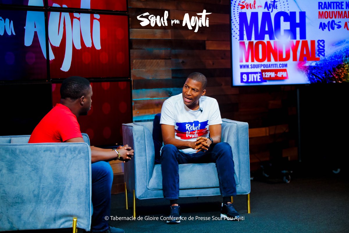 shekinahfm_'s tweet photo. L'évêque Grégory Toussaint et le journaliste chrétien haïtien bien connu, Erick JURA, mieux connu sous le nom de Koze Kretyen,plongent profondément dans le mouvement 'Souf pou Ayiti et la marche mondiale à venir le 9 juillet 2023#soufpouayiyi #MachPouAyiti  #amosaji #KozeKretyen https://t.co/aoI9gddpu6