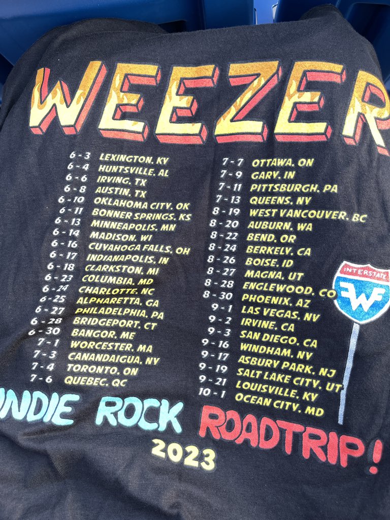 Barnett family kickoff to summer ‘23… road trip to Bangor to see Weezer!!