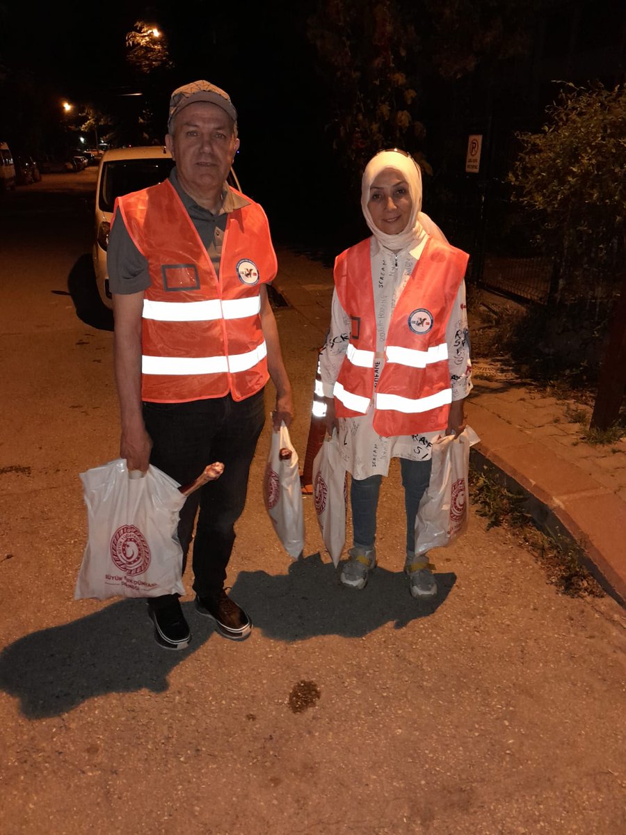 İsveç Nogay Türk Eğitim Derneği'nin göndermiş olduğu kurbanları 120 depremzede ailemize ulaştırdık. Allah kabul etsin inşallah.