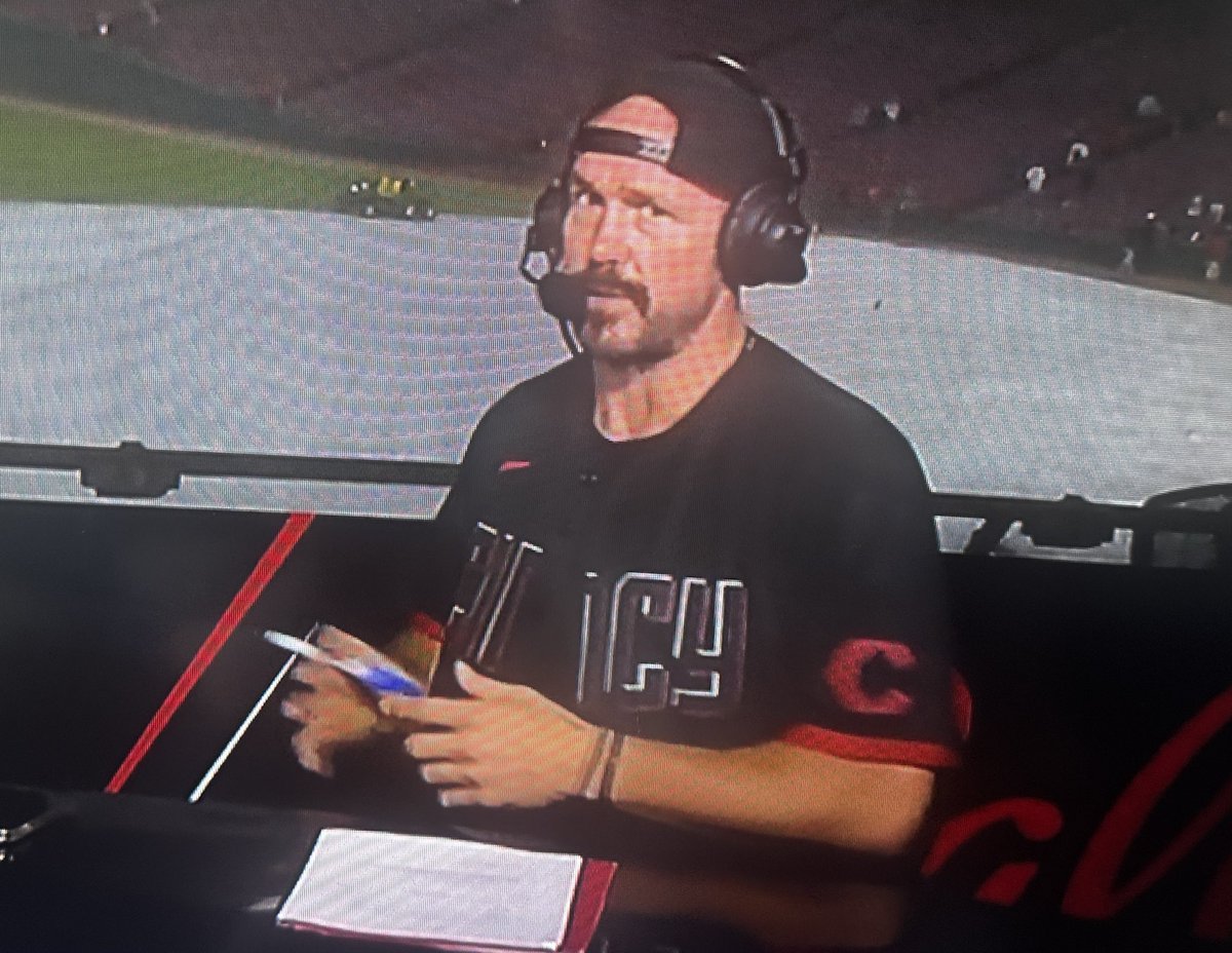 Loving the hat on backwards ⁦<a href="/mrLeCure/">Sam LeCure</a>⁩ Awesome post game ⁦<a href="/BallySportsCIN/">Bally Sports Cincinnati</a>⁩  Lovin my ⁦<a href="/Reds/">Cincinnati Reds</a>⁩ #reds
