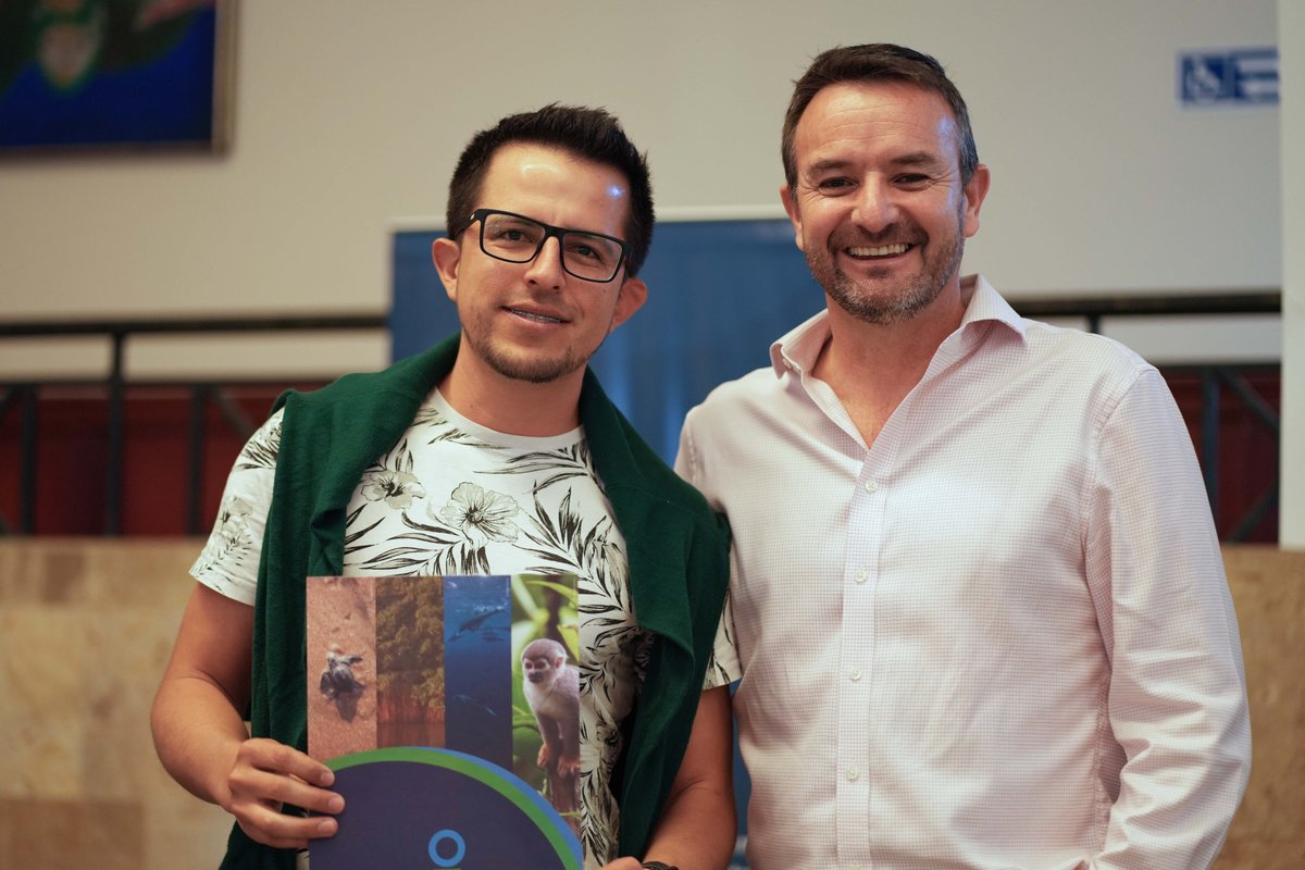CI_Ecuador's tweet photo. Se premiaron a los tres ganadores elegidos por el jurado: Gustavo Pazmiño en categoría "Paisaje"; Lucas Bustamante, en la categoría "Biodiversidad" y David Díaz, en la categoría "Historia". ¡Felicitaciones por su talento y pasión por los páramos de nuestro país!" https://t.co/7OXhCrvAm3