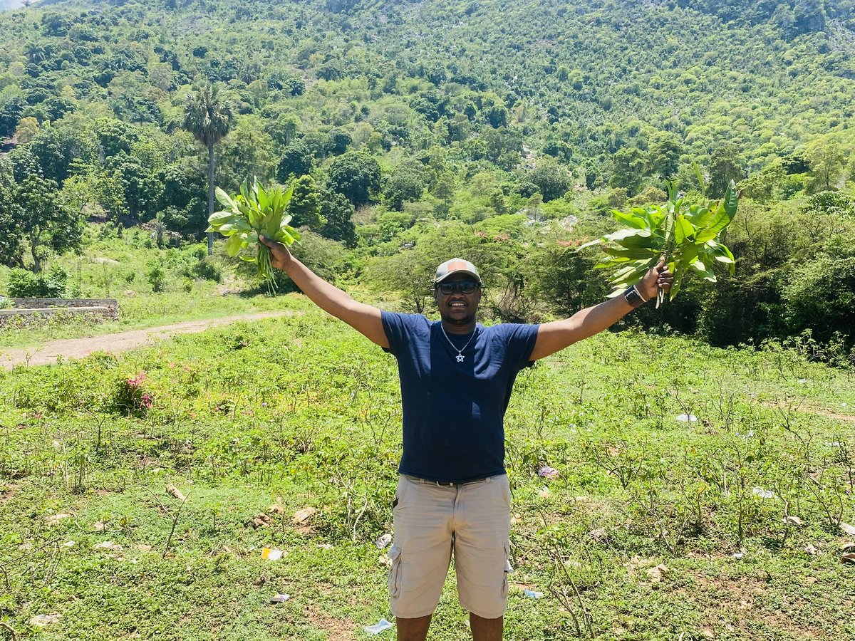 efdecime's tweet photo. Bonne fête de La Notre Dame de L’Espérance aux habitants et habitantes de Magagnos (localité de la Section Communale Bande du Nord de CapHaitien)! Ces gens au grand cœur, hospitaliers, accueillants qui ne m’ont jamais lâché! #M10m #M1316 #OuKonnManmanM #Manm #Segur40 https://t.co/yUYxcQhqkl