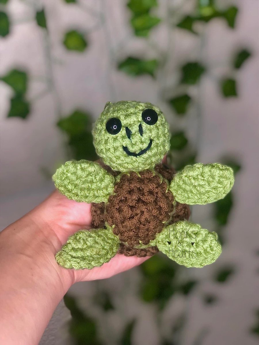 hooksnhearts's tweet photo. 🐢💚🌿 https://t.co/SkMrOngeec