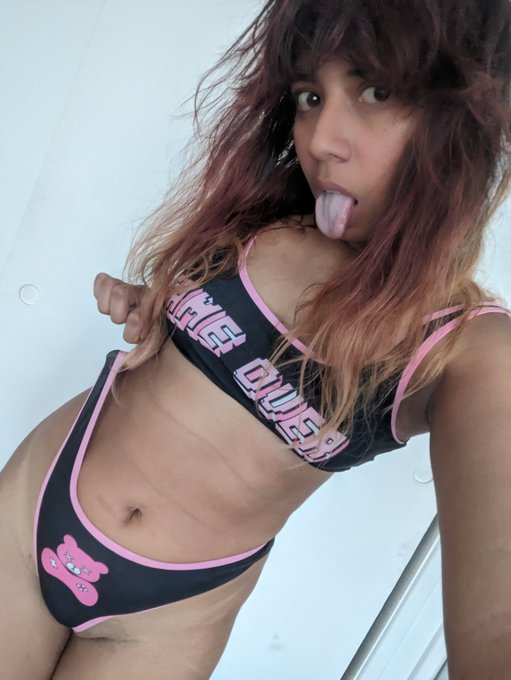 Let's get a content creator chain going I want all the baddies to drop a pic and your of link and rt<a href="/tag/nsfw"class="tags"><span>#nsfw</span></a><a href="/tag/bimbo"class="tags"><span>#bimbo</span></a><a href="/tag/egirls"class="tags"><span>#egirls</span></a><a href="/tag/onlyfans"class="tags"><span>#onlyfans</span></a>