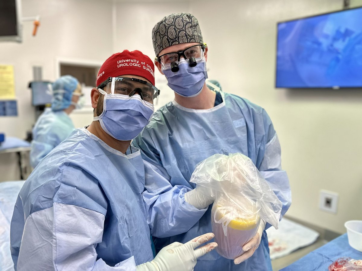 NickPat9's tweet image. One last kidney in the bag. Gonna miss the people the most. Forever grateful for the amazing mentorship of @jwatterson8 @JeffWarren99 @BrianBlew  and JM. Thankful for the reps, the tips, the patience, the country playlists, the banter and your friendships. Next stop @DalUrology