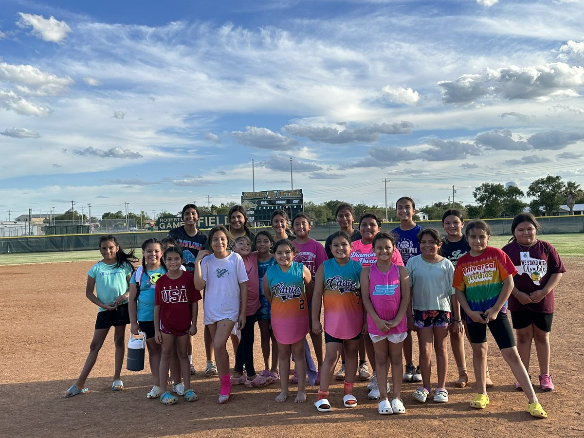 And our first camp is finished! Thank you to our high school athletes who helped and thank you to these amazing young ladies who are going to do great things!! Thank you parents for #TrustingTheProcess 🥎