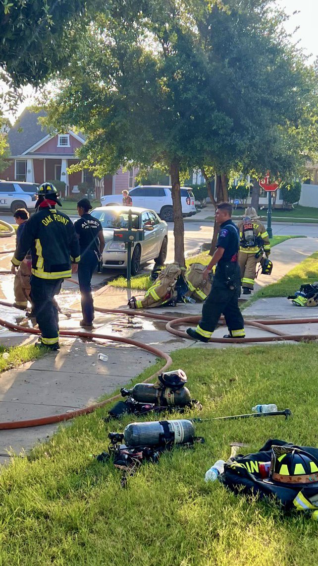 DpsOak's tweet photo. This morning Oak Point Fire Department responded to assist Aubrey Fire Department with a structure fire in Providence Village. Fantastic work by @aubreyfiredepartment making a quick stop on the fire and Oak Point crew assisting with interior operations and overhaul. https://t.co/QHIrdVx2Mm