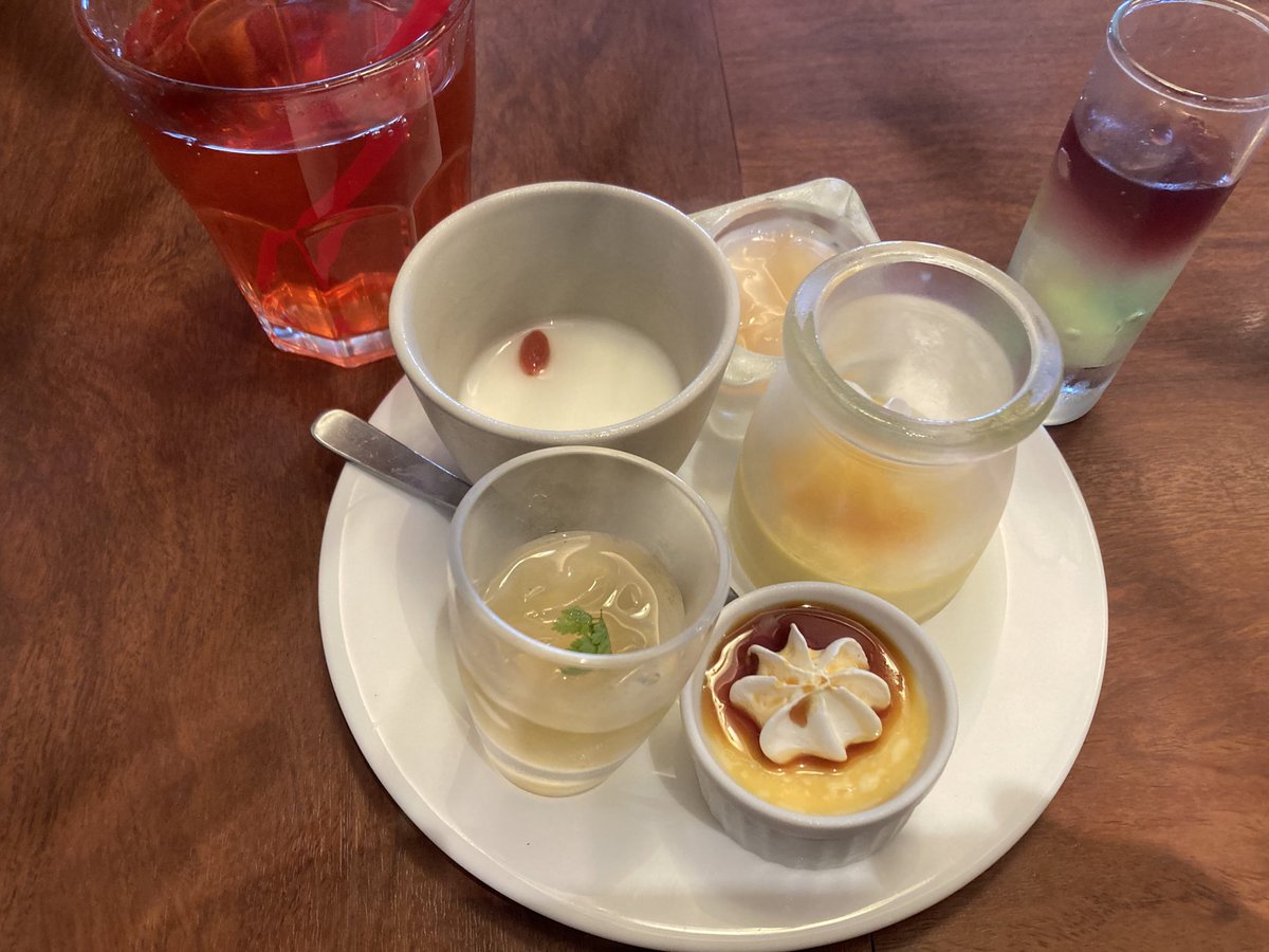 shiromoco20czr's tweet photo. 昨日友達とランチバイキングしてきた👍
美味しかった❤️
友達、グクの筋トレみて寝不足😏💪っていってた。。。
#Oceantable https://t.co/O55fV3qGm1