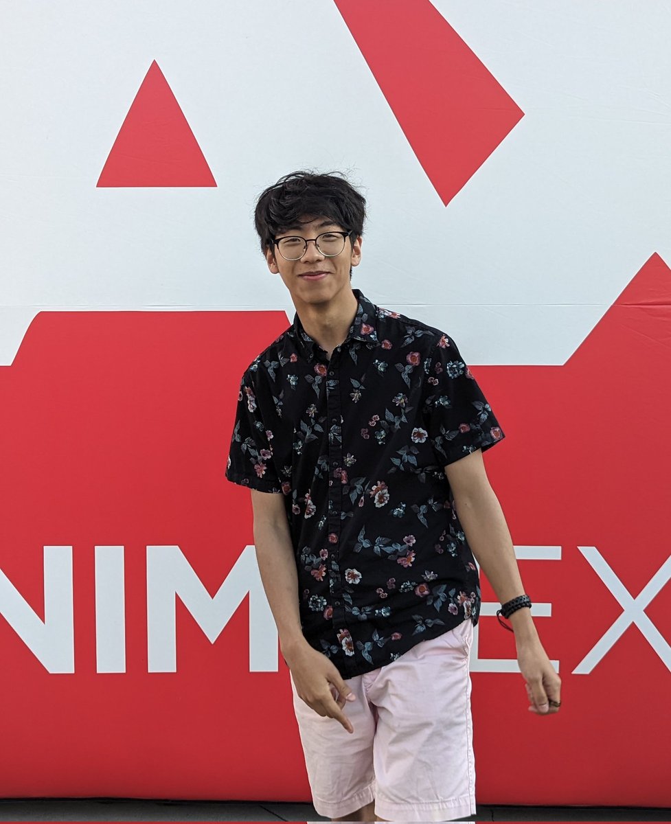 GratisStatus's tweet image. Chilling at AX! Came here to hang out with friends but wanted to give y'all a heads up

Btw only taking pics with people who can princess carry me