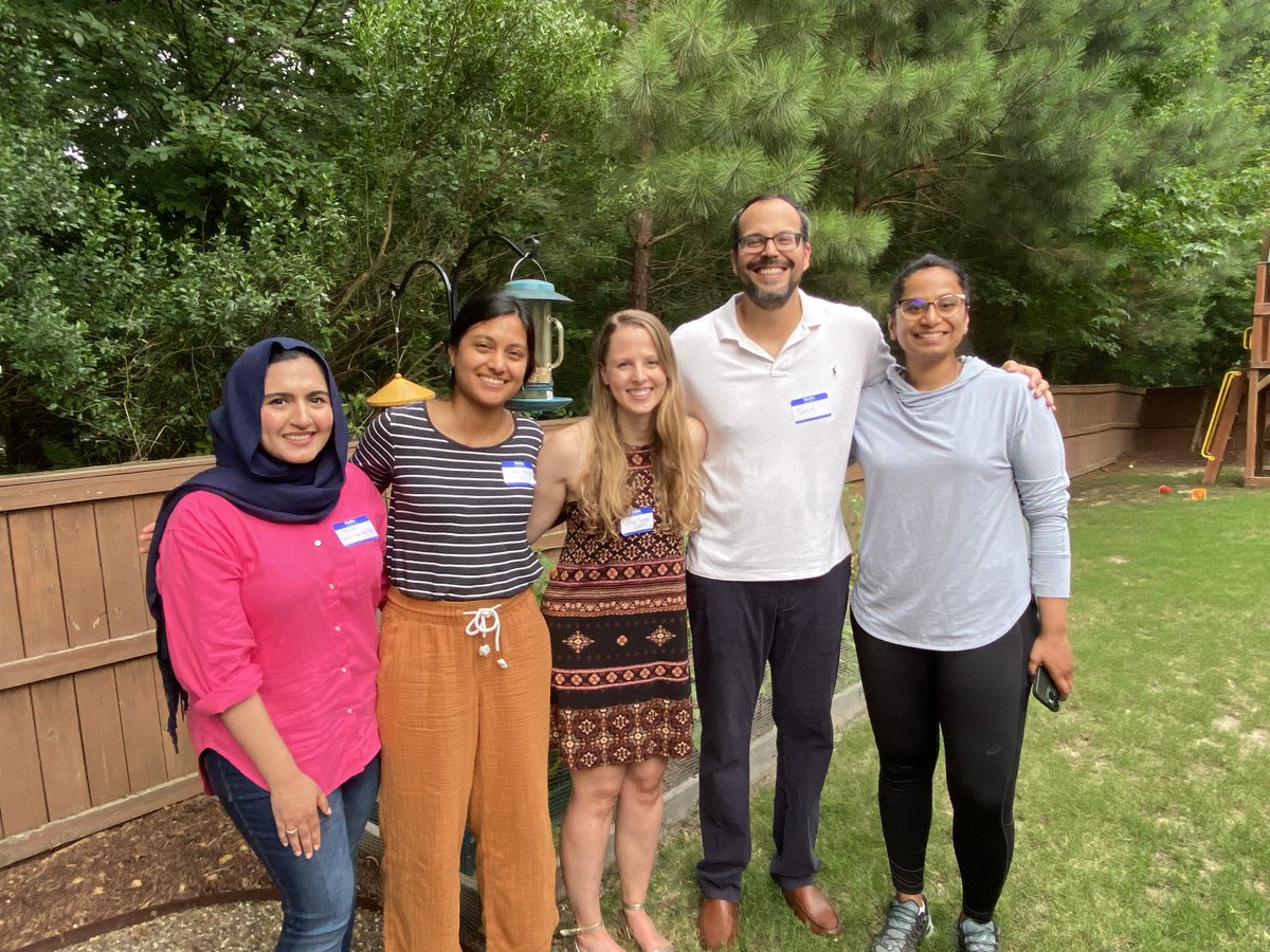 Wonderful night welcome fellows from <a href="/UNCKidney/">UNC Kidney Center</a> and <a href="/DukeKidney/">Duke Kidney</a> to the area. Thanks @nkfnc <a href="/cjdiamantidis/">Clarissa Diamantidis</a> <a href="/kimchikidney/">Emily Hueywen Chang</a>