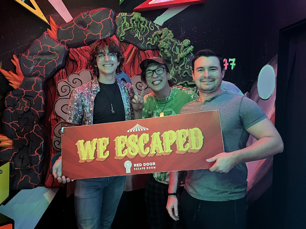 Just finished my first escape room with <a href="/nHBakero/">Alex Gross</a> at <a href="/RedDoorEscape/">Red Door Escape Room</a>
