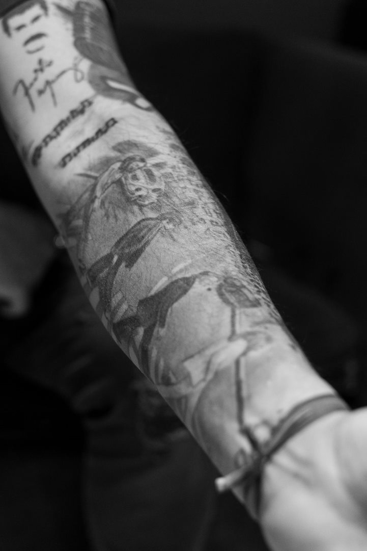 En mi piel....

Sábados de 12 a 16 hs.
Nos escuchas en el 104.5 Mhz.
Nos ves x vorterixmardelplata.com.ar
Bajate la App Vorterix Mdq !!!!