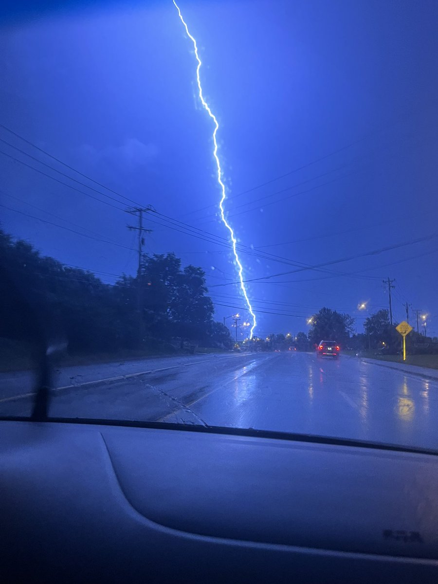 Design Thoughts tweet media