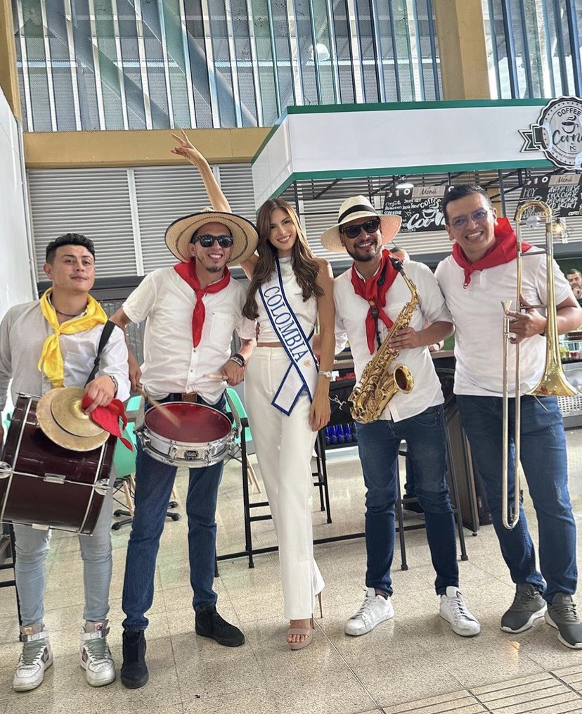 misscoltoday's tweet image. #MissInternationalColombia2023 Nuestro S☀️L (@sofia_osio)👸🏻 brillando desde Ibagué en las fiestas de este municipio.

De nuevo en 🇨🇴 nuestra Srta Col continúa recorriendo los rincones del país demostrando su compromiso con la 👑 y que es digna del título de (@MissInterOrg) ❤️.