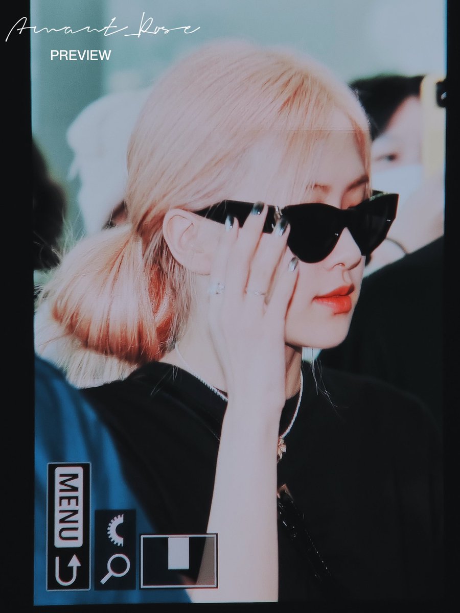 Amant_Rose_'s tweet photo. 230701 출국 
Preview 

#블랙핑크 #로제    #ROSÉ    
#BLACKPINK #BORNPINK
@BLACKPINK https://t.co/x3rMhld1EK