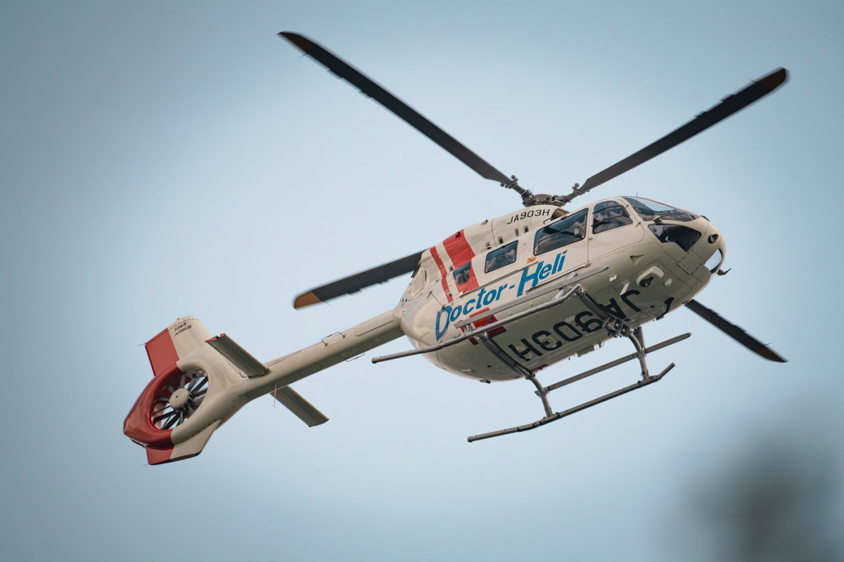 lyleslens's tweet photo. Doctor-Heli is a regular sight in Tokyo's skies, providing rapid medical response & medical transport. Operated by the Tokyo Fire Dept 24/7/365, staffed by paramedics and #EMT. #DoctorHeli #TokyoMedicalServices #LifeSaver #aviationgeek https://t.co/PukBznBiZS
