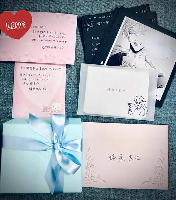 お手紙とプレゼント受け取りました😭🙏💖本当にありがとうございます😭🙌
今続編に向けての作業が開始して、3rdシーズンもお楽しみいただけるかめちゃ不安の毎日なのですごく励みになります😭✨
いつも送ってくださる方はもう字でどなたか分かります👀💓happy✨→ 