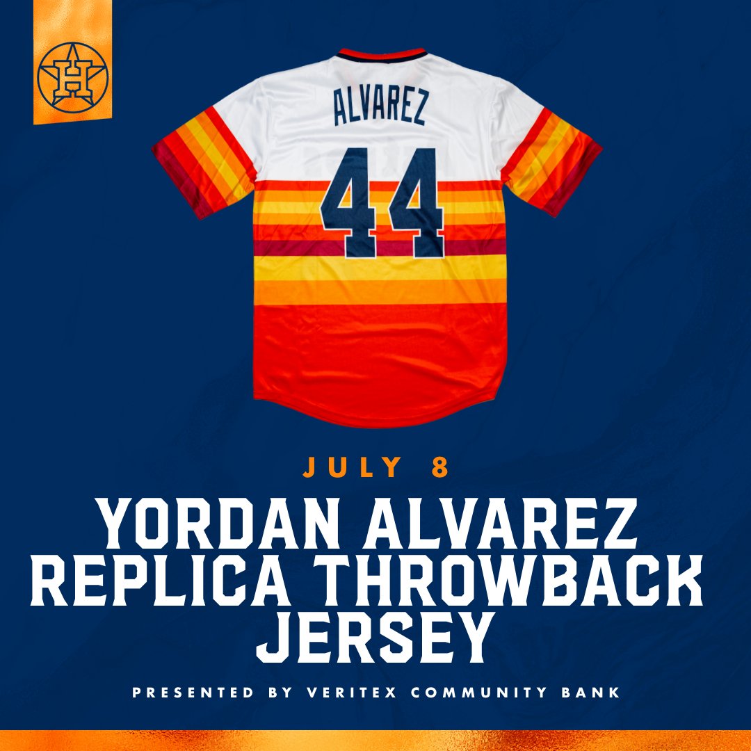 Astros fans receive Yordan Alvarez jersey and take photos with