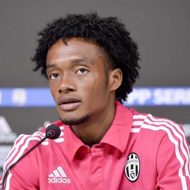 Juventus, Juan Cuadrado'nun takımdan ayrıldığını açıkladı.

#juventus #juancuadrado #cuadrado #futbol #football