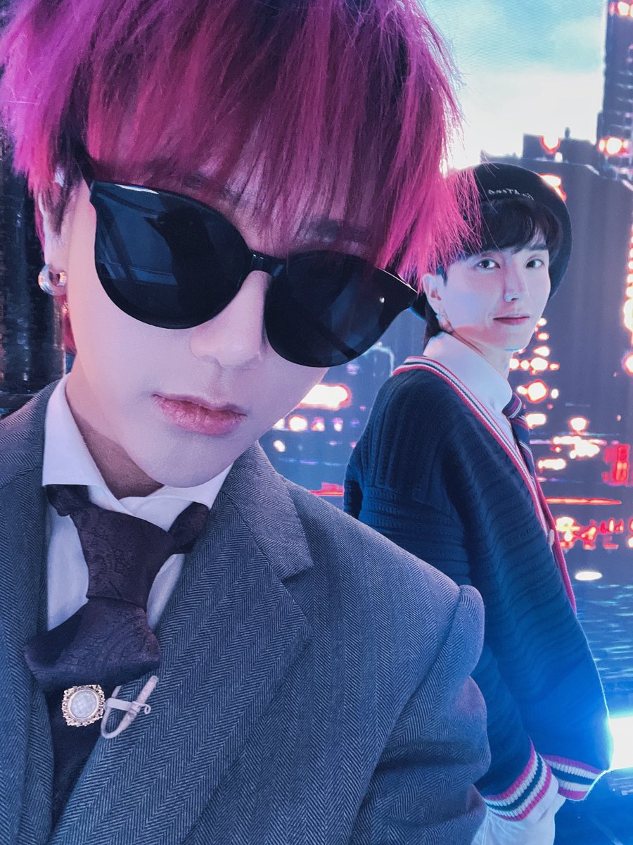 나랑 앞자리수 다른 특이 아저씨랑 ~ 😌