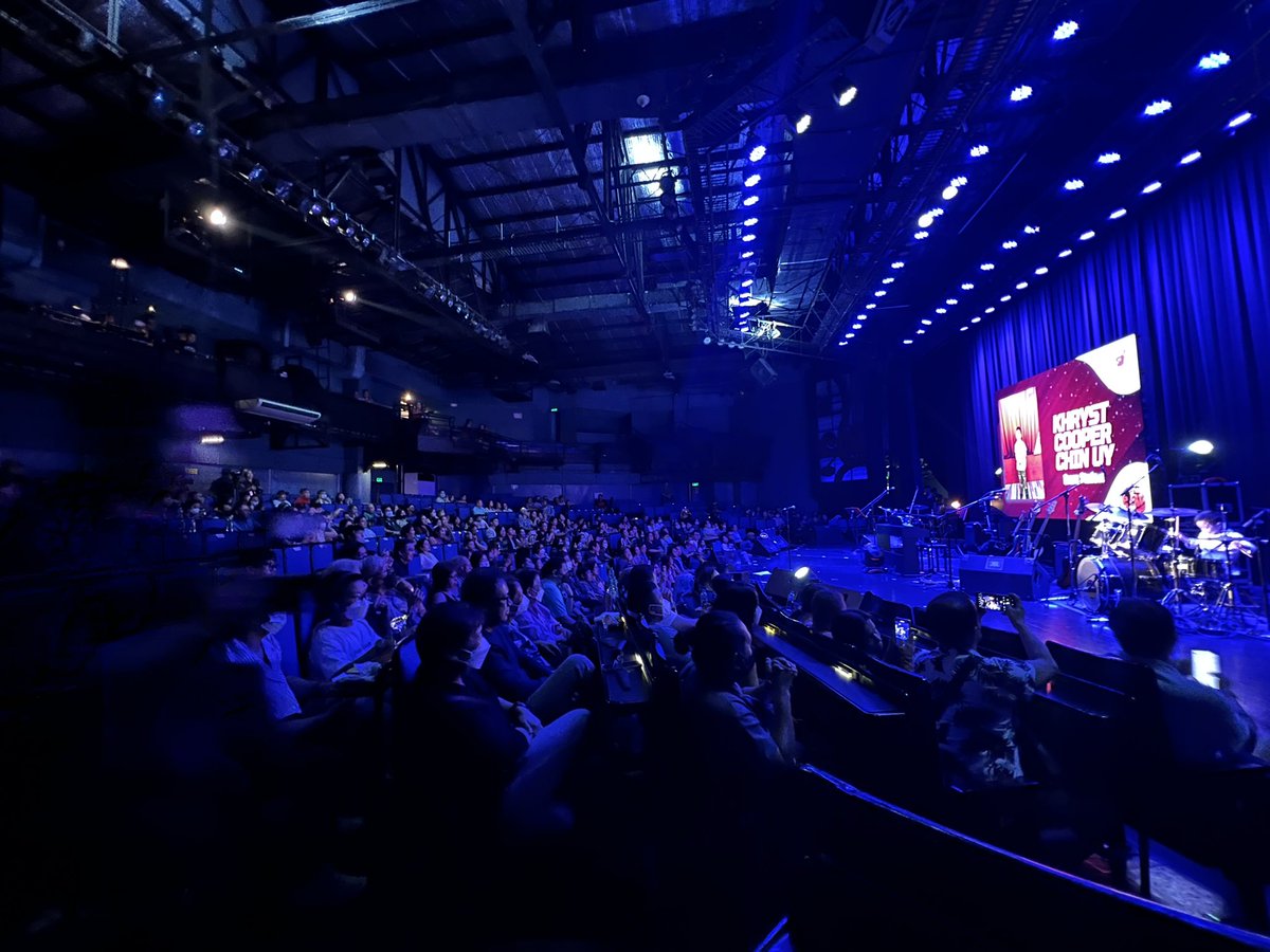 StarPopPH's tweet photo. We are here at the Music Museum for #AORGlobalโs 2nd Anniversary Show, Rock The World Charity Concert! ๐ซถ๐ปโจ
#AORPhilippines https://t.co/W7DlnuQpA1