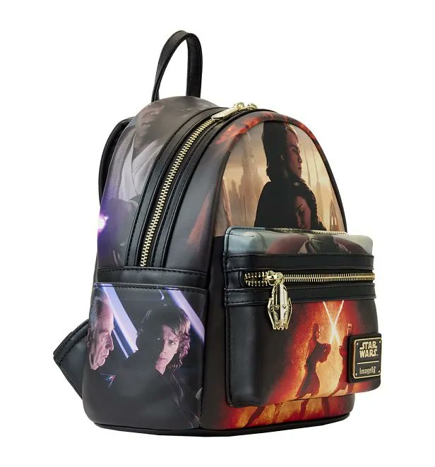 I'm not usually one for Loungefly bags but this Revenge of the Sith bag? 😍