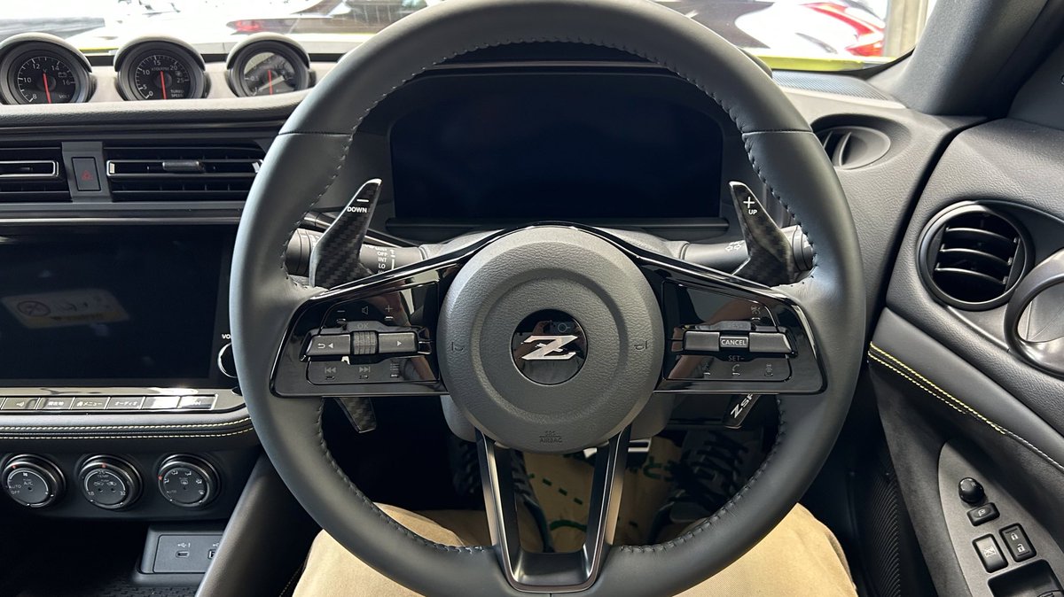 Central201's tweet photo. NEW ITEM 詳細&装着写真❗️
Z SPORT RZ34フェアレディZ用スポーツパドルレバー(カーボンタイプ)
価格:36,000(税抜)
#central20 #セントラル20 #fairladyz #フェアレディZ #rz34 #nissan #日産 #日産フェアレディZ #zsport #400z #nissanz #jdm #jdmculture #z_owners #パドル #paddleshift https://t.co/1DCXk4AJm2