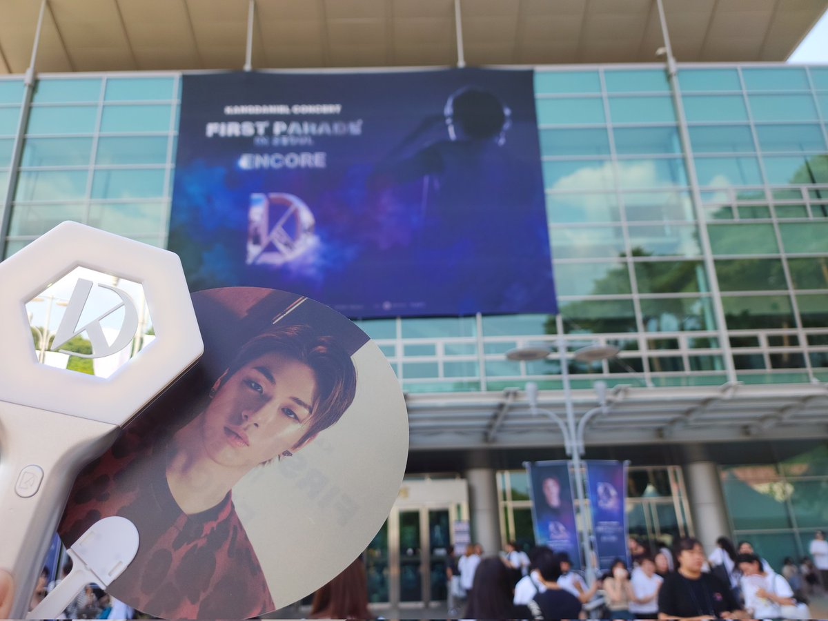 cha_ko_danity's tweet photo. KANGDANIEL CONCERT ๐ค
FIRST PARADE
IN SEOUL ENCORE Day1 ๐ถ
๐ฉต๐ฉท๐ฉถ๏พ๏พ๏ฝท(โฑยฐโยฐโฑ)๏พ๏พ๏ฝท๐ฉถ๐ฉท๐ฉต
#FIRSTPARADEINSEOULENCORE
#kangdaniel #ใซใณใใใจใซ
#๊ฐ๋ค๋์ #DANITY
#SOS #WASTLAND https://t.co/QiL5qLRttd