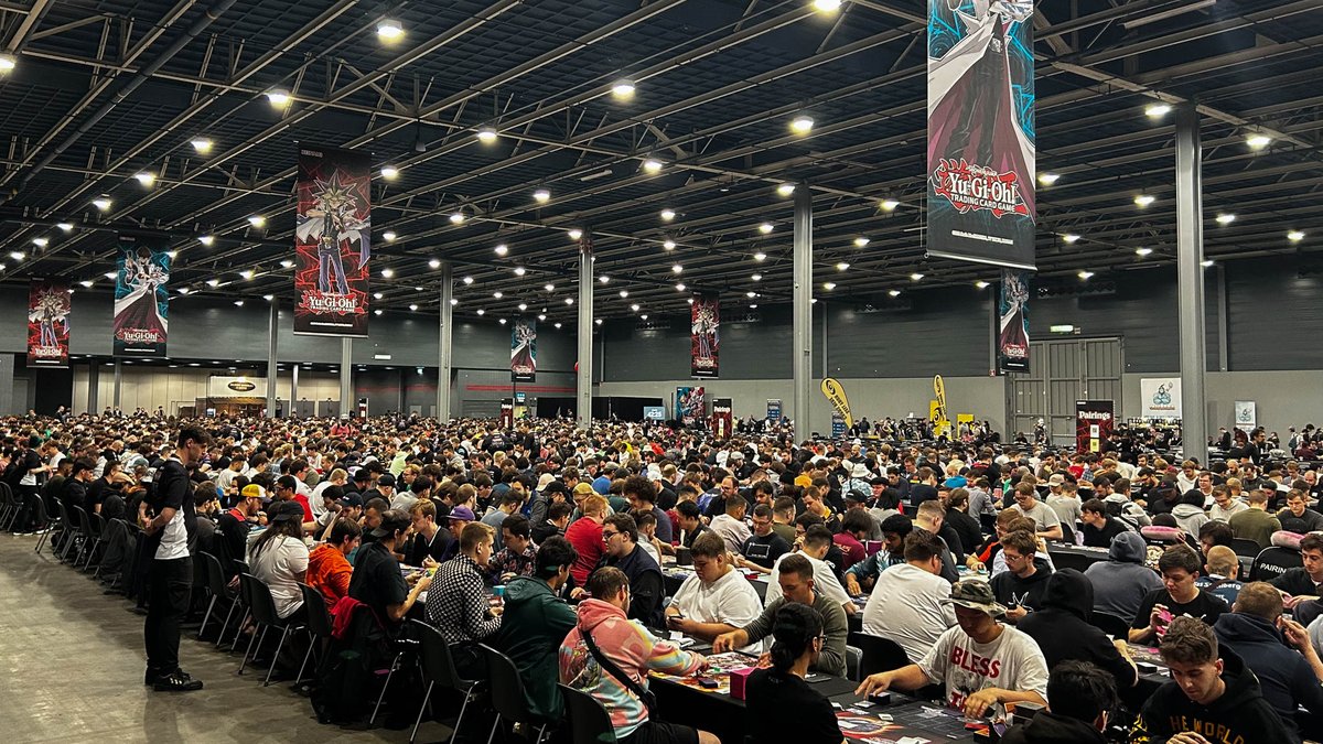 Let´s go, Duelists! 😍
Welcome to Day 1️⃣ of our livestream for the 2023 European World Championship Qualifier!

Tune in: youtube.com/yugiohcardeu

#YuGiOhTCG #EUWCQUtrecht2023