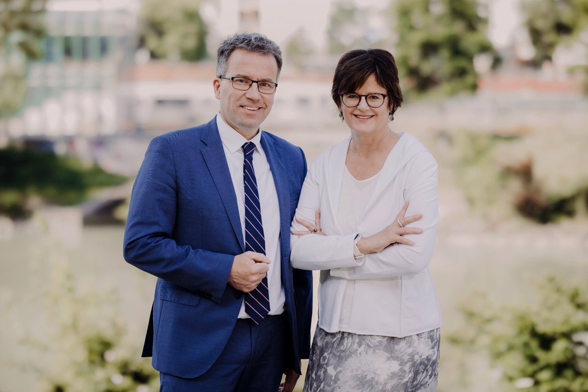 Ich freue mich auf die Zusammenarbeit mit meiner neuen Vorstandskollegin <a href="/PDraxl/">Petra Draxl</a>. Wir wollen das AMS digitaler, nachhaltiger und kundenorientierter machen, einen substanziellen Beitrag zur Green Transition leisten und unsere Förderungen noch effektiver und effizienter gestalten.