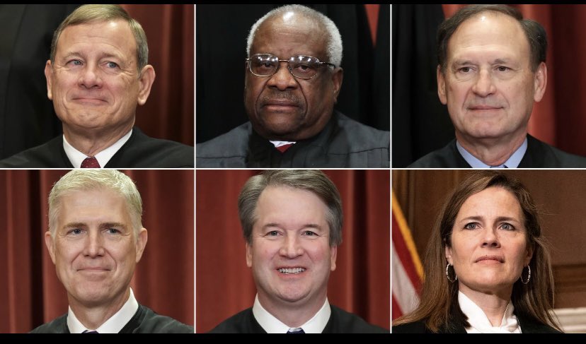 fabuliner17's tweet photo. ⚖️#NoOneIsAboveTheLaw
🔥OH, WAIT ...⁉️⁉️⁉️⁉️
🦨#ScotusStenchBench
⚖️#ScotusIsCompromised https://t.co/QBVplq1ln9