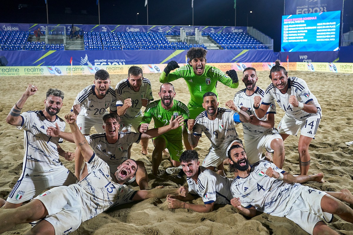 🔥 L’#ItalBeach batte 6-5 la Spagna ed è in finale ai 𝙂𝙞𝙤𝙘𝙝𝙞 𝙀𝙪𝙧𝙤𝙥𝙚𝙞 💪🇮🇹

🔜 Stasera alle 20 la finale per l’oro contro la Svizzera 🇨🇭 

🔴 Diretta 👉🏻 tv.italiateam.sport

#EuropeanGames #Azzurri #VivoAzzurro