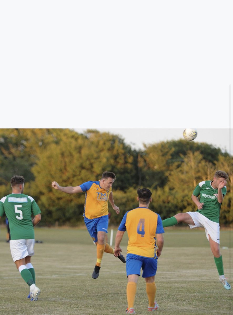 michaelvelzian's tweet photo. @atecfc @LawfordFootball @shaunythorrold Just score goals 😉. @atecfc @shaunythorrold @CraigDefew https://t.co/ZoMUbwT5VM
