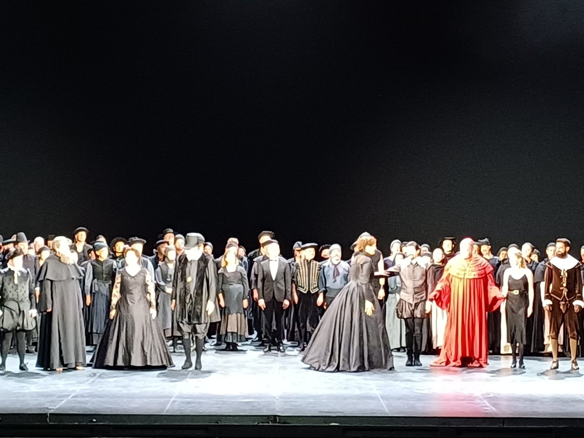 AmicsLiceu's tweet photo. 🎶 Continuem a Londres amb #DonCarlo de #Verdi a la @RoyalOperaHouse amb @BrianJagde @LiseDavidsen i direcció de #bertranddebilly , últim espectacle del viatge! https://t.co/EXdLnb2QGl