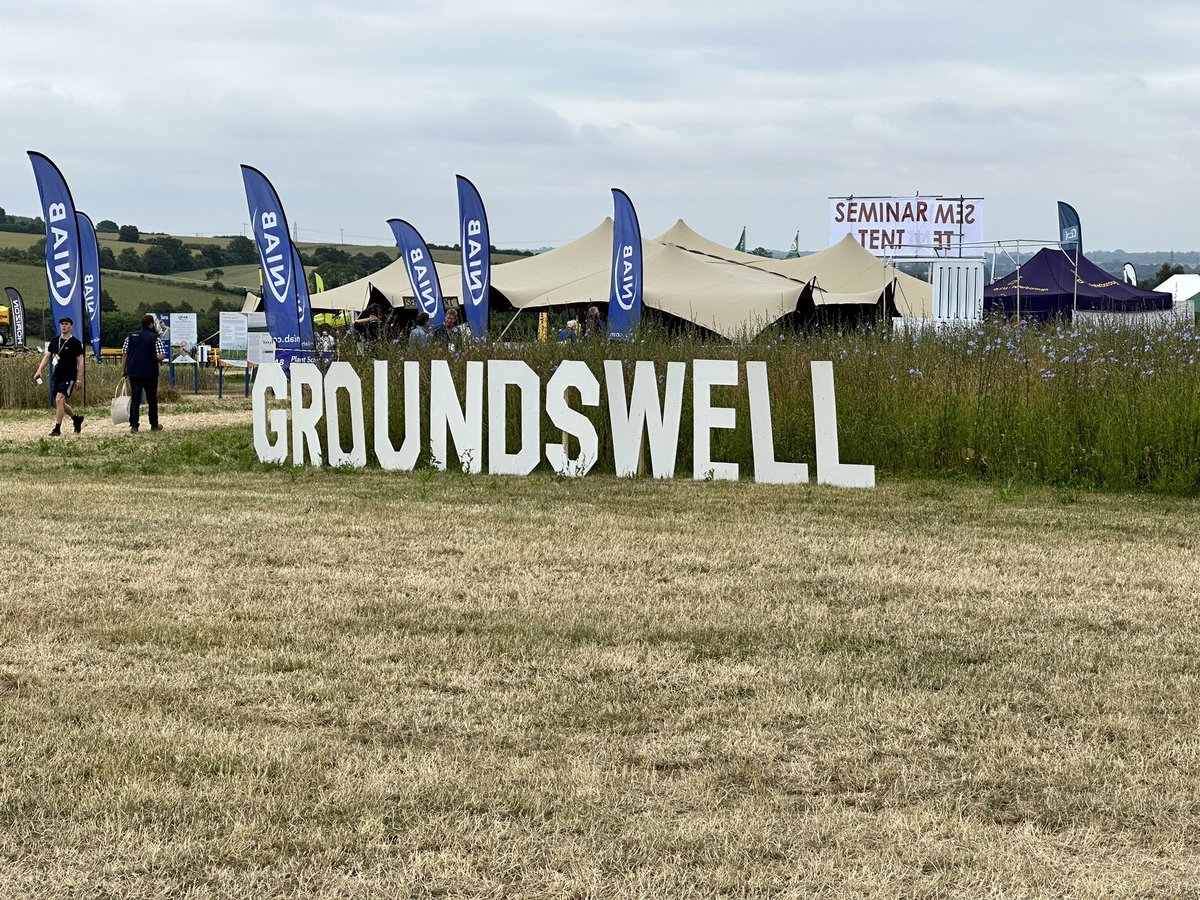 Paul Davey 🚜🌾🐑🚛🏴🏉 (@bleating_lamb) on Twitter photo 🧵 A thread on my thoughts on this weeks <a href="/Groundswellaguk/">Groundswell</a> Festival.
My biggest concern for the future of #RegenerativeAgriculture is what seems to be the huge push towards how it can be commercialised. That is not going to be Groundswell’s proudest legacy…⬇️ 🧵 A thread on my thoughts on this weeks <a href="/Groundswellaguk/">Groundswell</a> Festival.
My biggest concern for the future of #RegenerativeAgriculture is what seems to be the huge push towards how it can be commercialised. That is not going to be Groundswell’s proudest legacy…⬇️