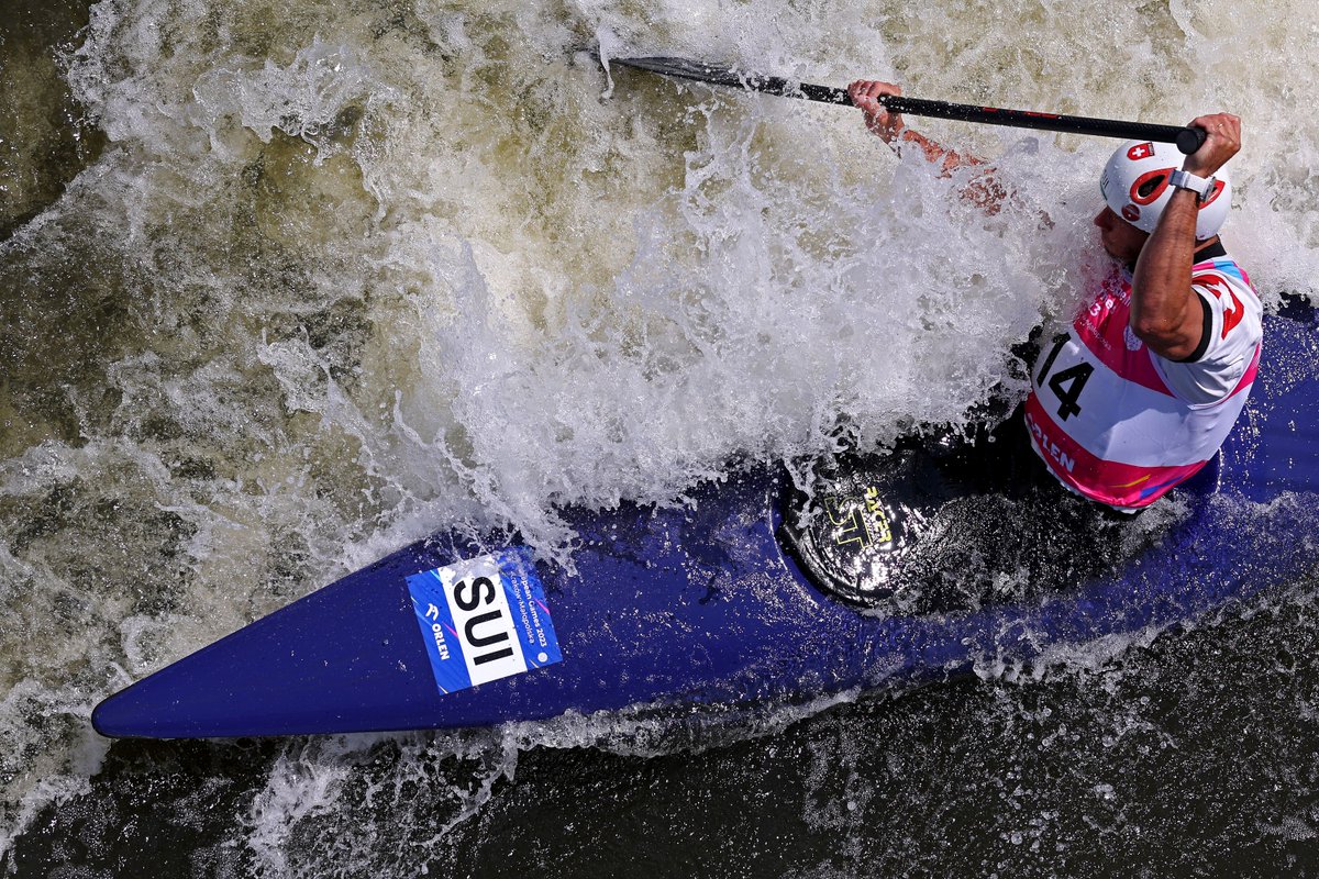 Power and a real example of these athletes make it look easy...it is not..., #CanoeSlalom. @GettySport #EG2023 #EuropeanGames2023 @PlanetCanoe @CanoeSlalom @CanoeEurope #EuropeanGames2023 #KrakowMalopolska2023 #weareunity @the_eoc @kanuslalom