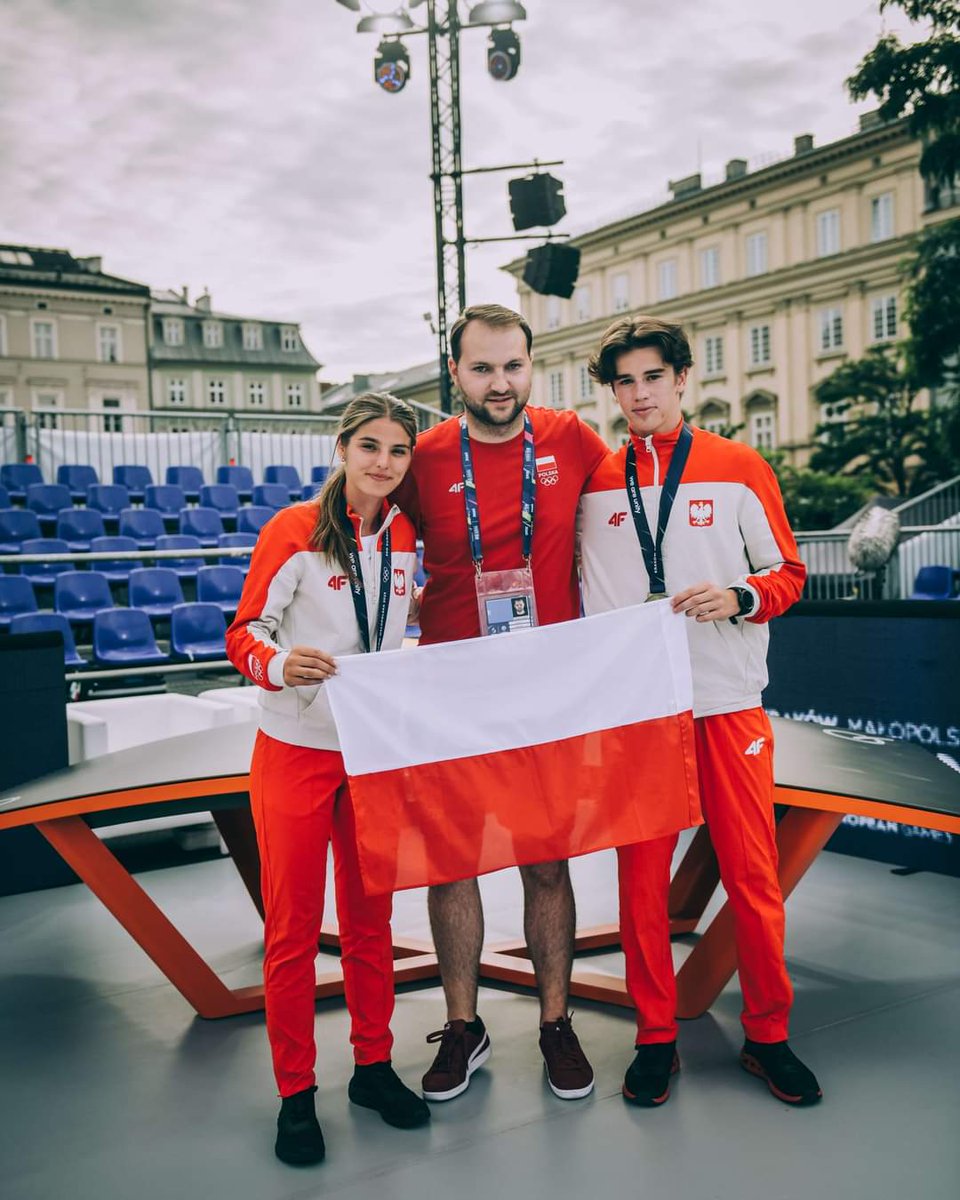 Chroberz's tweet photo. W Krk trwają Igrzyska Europejskie.Mamy tam swojego człowieka.@P_Wojtas, wychowanek Strzelca,pełni rolę Marketing Manager w PZTEQ. Co to jest teqball?To najszybciej rozwijająca się dyscyplina sportu na świecie.Fot.@j_prondzynski
#TeqballPoland #PZTEQ #Teqball  #EuropeanGames2023 https://t.co/ufi9oN5Woe