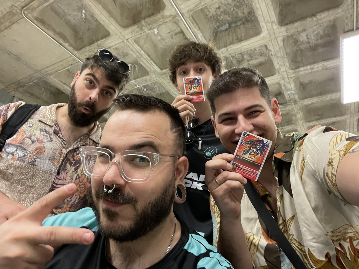 Meta_Juernes's tweet image. Con @juan__saiz @PlanarShockMtg preparados para lo que pueda ocurrir #MEGADRAMON