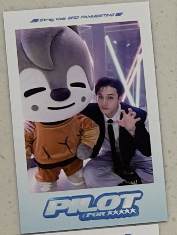 BANG CHAN POSING WITH WOLFCHAN AWE