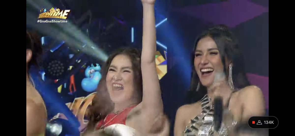 Tapos maririnig mo Barbie Forteza and Sanya Lopez shouting “What’s up, Madlang Pipol!” Grabe lang! 👏