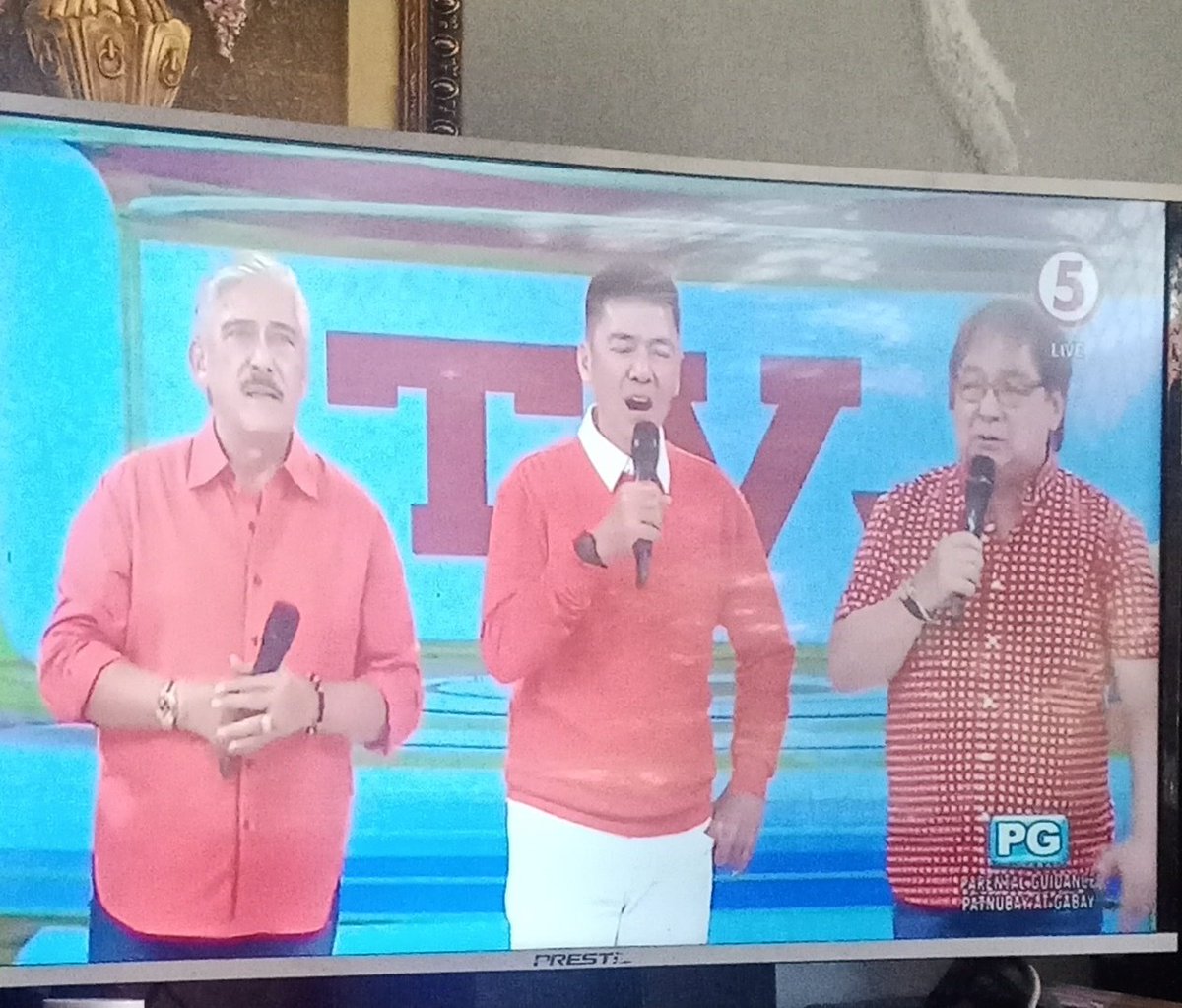 bebangannie's tweet photo. #legitsdabarkadsako 
#originaleatbulaga https://t.co/TF6y4ELWeN