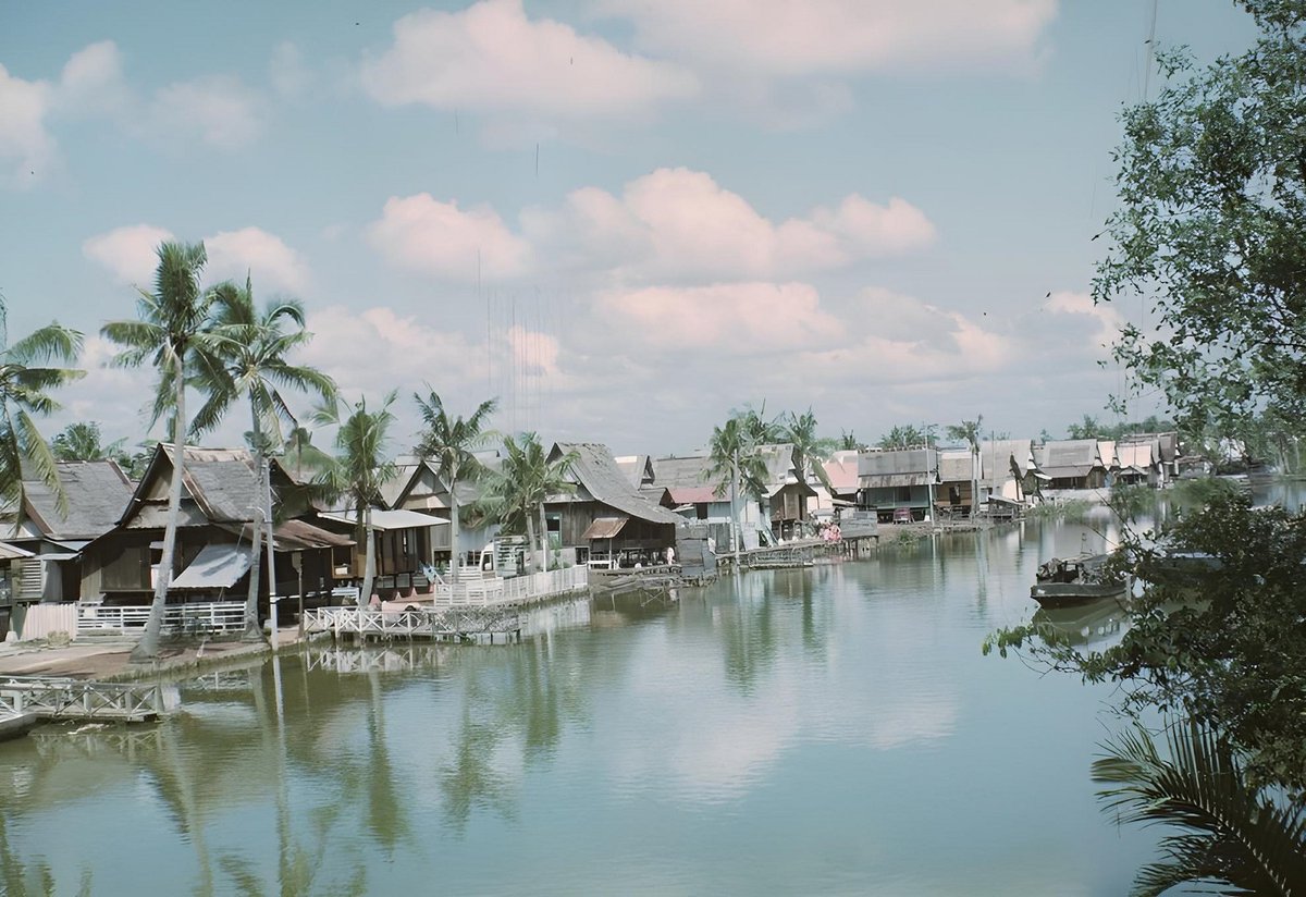 Kampung Morten Melaka sekitar 60'an
