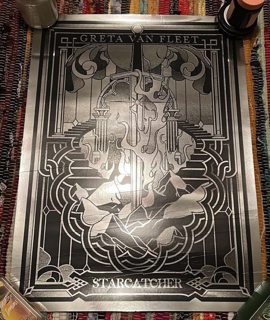 🚨 The Starcatcher lithographs have started delivering! 
credit to @radstonegvf 
#gretavanfleet