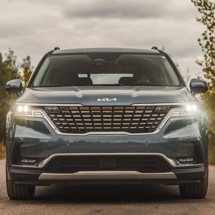 KiaofTemecula's tweet photo. #FrontEndFriday with the #KiaCarnival!
Find Yours: https://t.co/2nXdNX5fnx https://t.co/DpcC6mIi0y