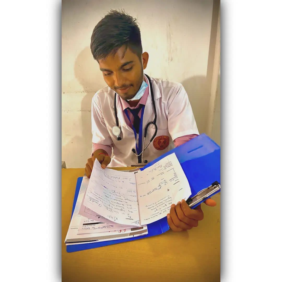 Kaushikrss01's tweet photo. On #NationalDoctorsDay, my greetings to all our hardworking doctors who are serving the nation working with the mantra of सेवा परमो धर्म: 🩺

Our doctors are playing a crucial role in strengthening the healthcare ecosystem and creating a healthy &amp; prosperous India.
#WHO #doctor https://t.co/T5qg8aWmst