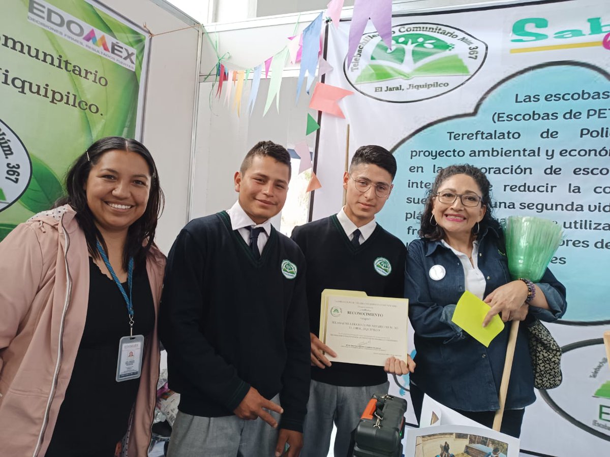 367Tbc's tweet photo. Segunda Demostración Estatal de Proyectos de Desarrollo Comunitario 2023. TBC 367 participó con el proyecto Escopet(escobas de pet).
@Israeljeronimol
@SEMSedomex
@TBC_EdoMex
@EdomexDgfa
@TBC_Z15
@DGEMSedomex
@geramonro05
@HectorUlisesCG1
@VeronicaRB04
@TbcVallede https://t.co/m5Tx3TyovI