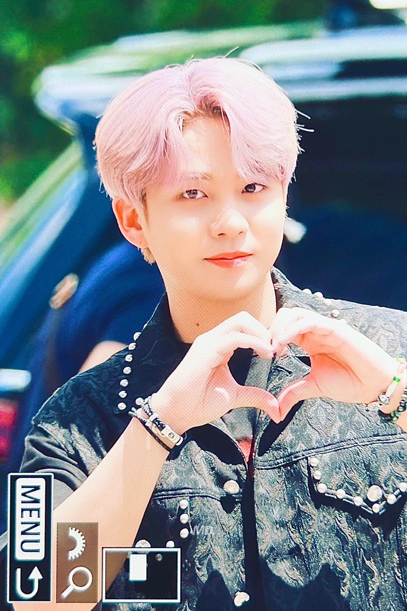md_cjh's tweet photo. 230701 💜💛
#에이티즈 #ATEEZ #최종호 #종호 #JONGHO https://t.co/XOldErIPQN