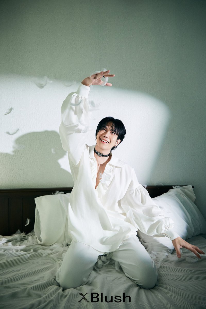 XBlush Magazine tweet media