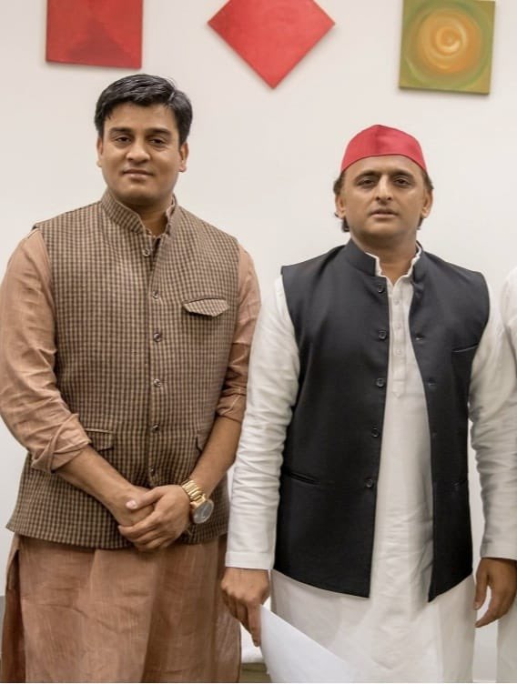 आदरणीय राष्ट्रीय अध्यक्ष श्री अखिलेश यादव जी को जन्मदिन की बहुत बहुत बधाई एवं शुभकामनाएं।

<a href="/yadavakhilesh/">Akhilesh Yadav</a> <a href="/samajwadiparty/">Samajwadi Party</a> <a href="/MediaCellSP/">Samajwadi Party Media Cell</a>